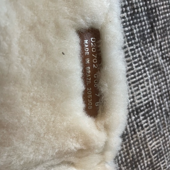 Brand new (no tags) Cole Haan suede and leather boots lined with fur. - Picture 3 of 10